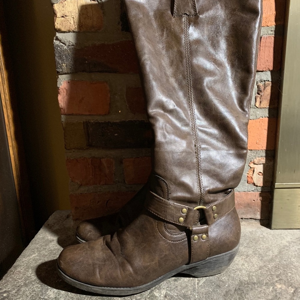 Saddle boots.